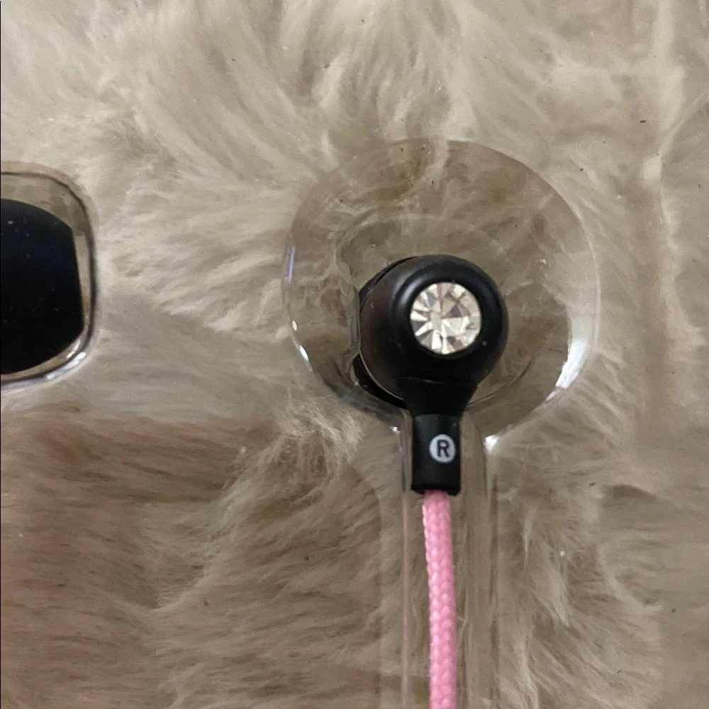 Pink In-Ear Headphones